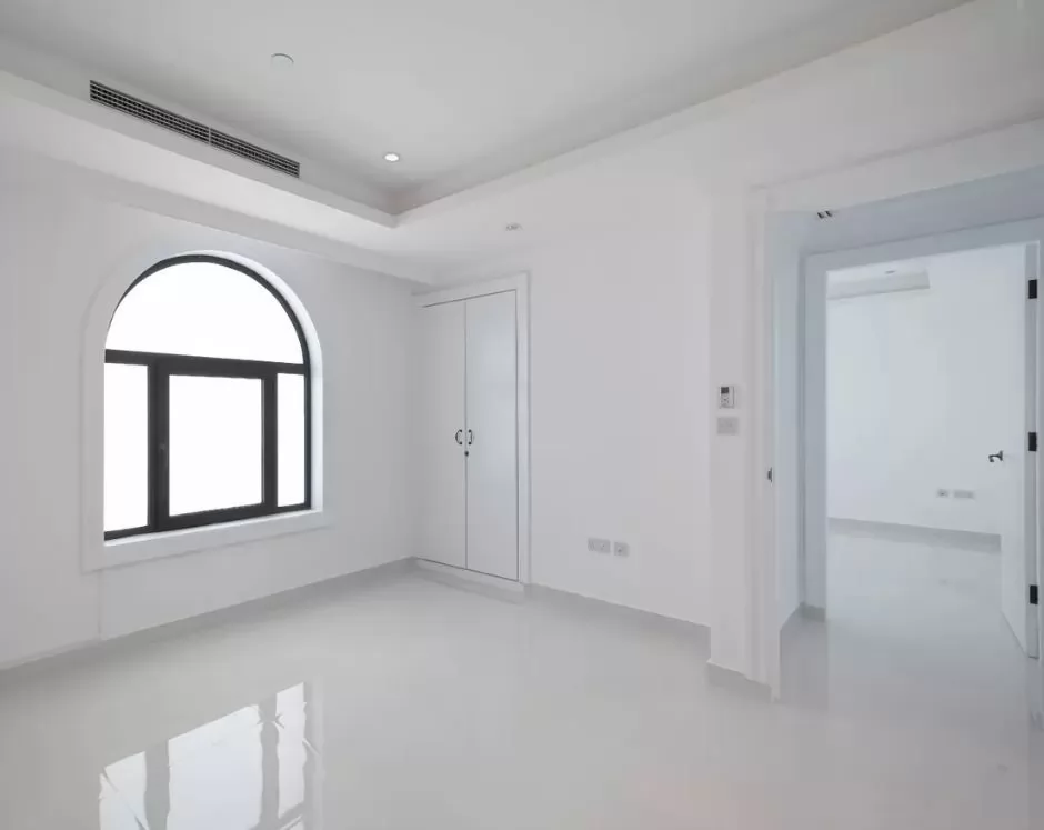 Residential Ready Property 4+maid Bedrooms F/F Townhouse  for sale in Al Sadd , Doha #17360 - 1  image 