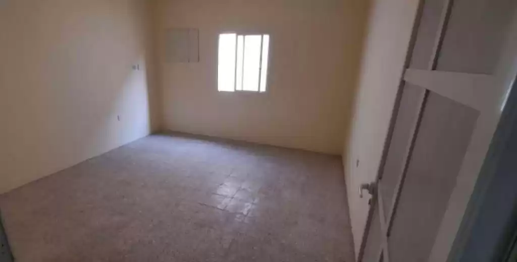 Residential Ready Property 7+ Bedrooms U/F Labor Camp  for rent in Doha #17424 - 1  image 