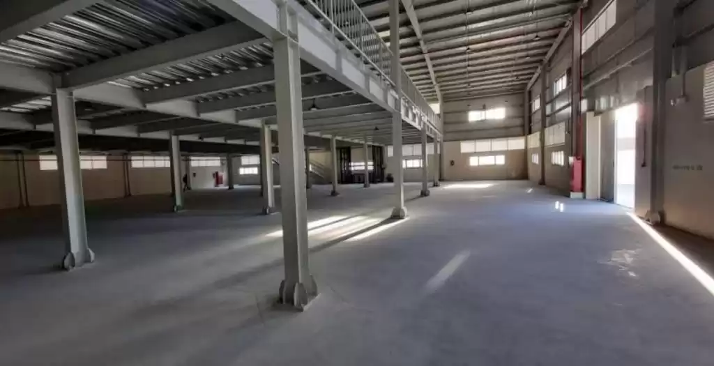 Commercial Ready Property U/F Warehouse  for rent in Al Sadd , Doha #17426 - 1  image 