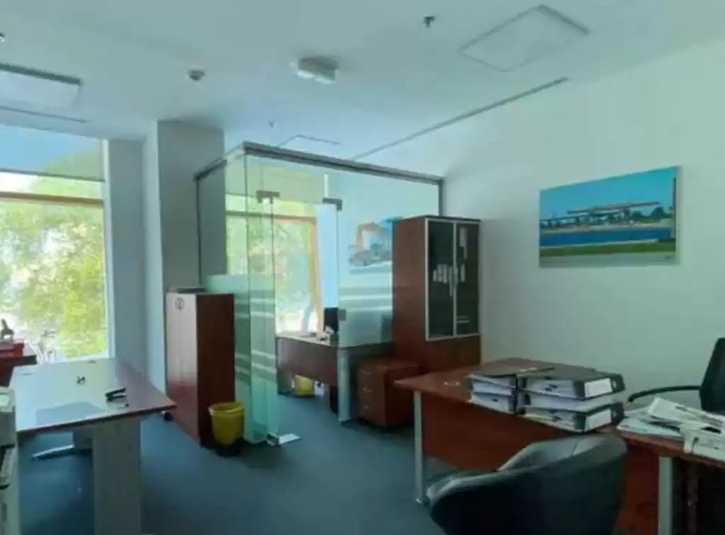 Коммерческий Готовая недвижимость Н/Ф Офис  в аренду в Аль-Садд , Доха #17477 - 1  image 