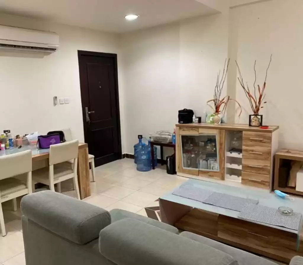 Residential Ready Property 1 Bedroom F/F Apartment  for rent in Al Sadd , Doha #17480 - 1  image 