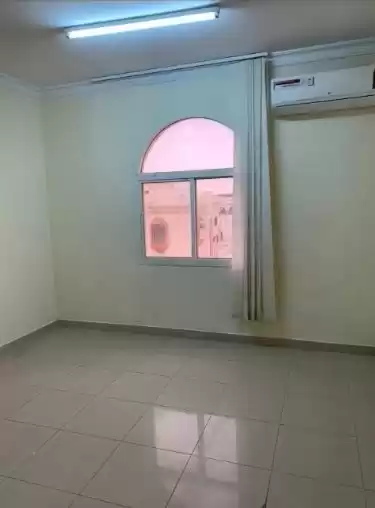 Residential Ready Property 7+ Bedrooms U/F Building  for rent in Al Sadd , Doha #17494 - 1  image 