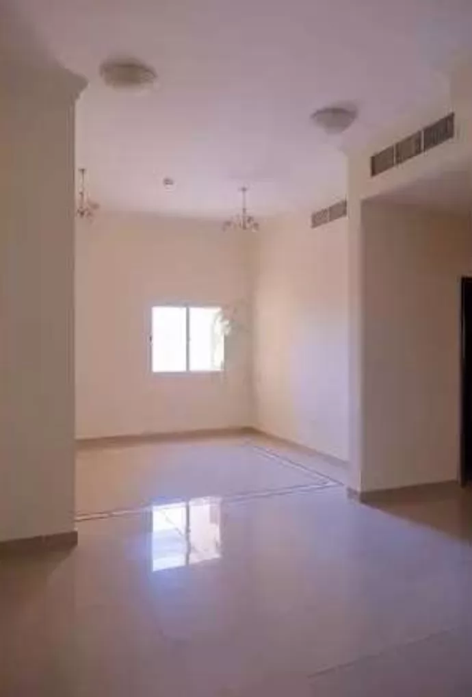 Residential Ready Property 3 Bedrooms U/F Apartment  for rent in Al-Sadd , Doha-Qatar #17555 - 1  image 