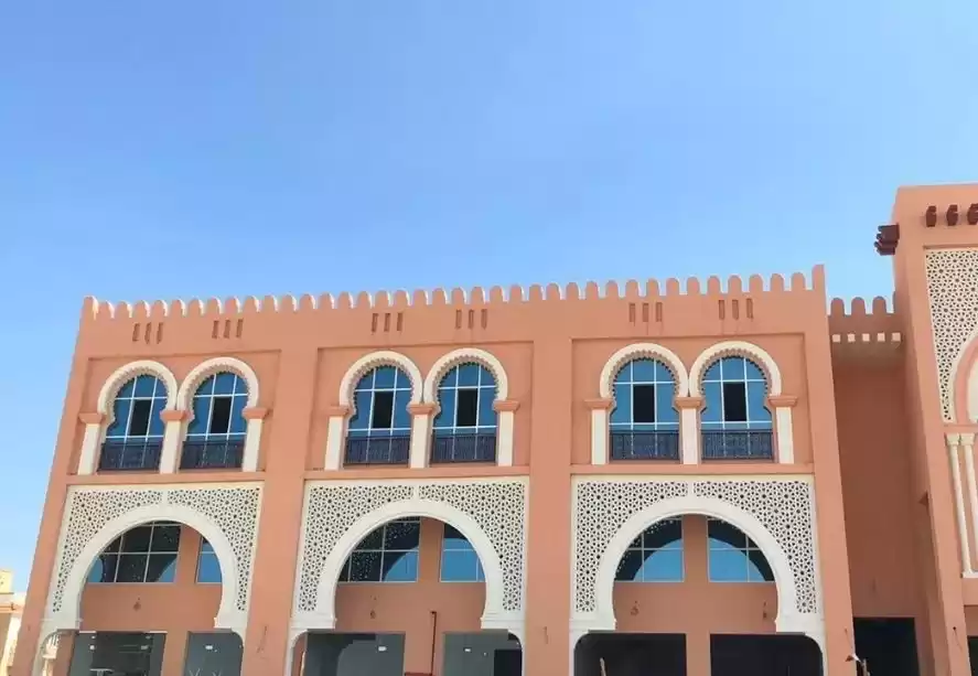 Коммерческий Готовая недвижимость Ж/Ж Магазин  в аренду в Аль-Садд , Доха #17671 - 1  image 