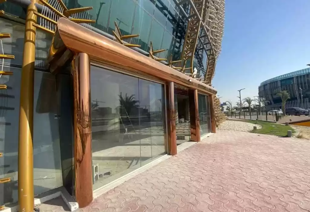 Коммерческий Готовая недвижимость Ж/Ж Магазин  в аренду в Аль-Садд , Доха #17675 - 1  image 