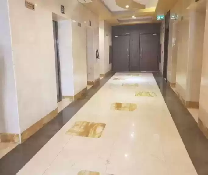 تجاري عقار جاهز غير مفروش مركز أعمال  للإيجار في السد , الدوحة #17691 - 1  صورة 