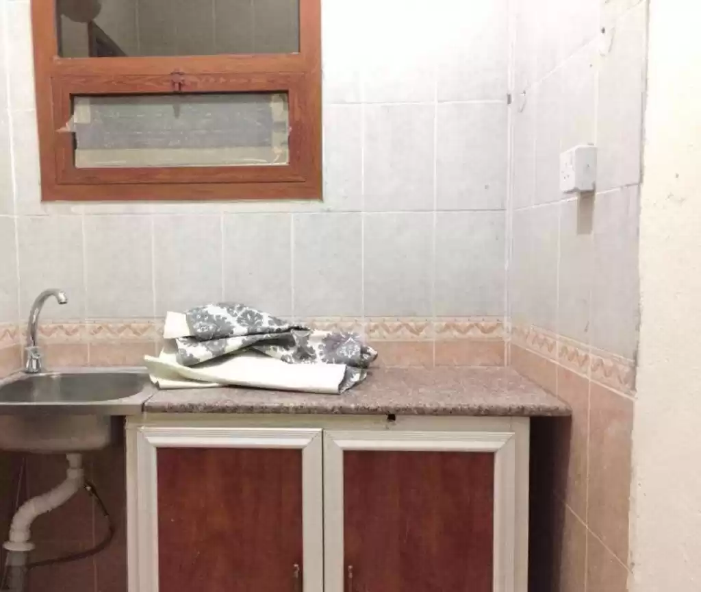 Residential Ready Property 1 Bedroom U/F Apartment  for rent in Al Sadd , Doha #17752 - 1  image 
