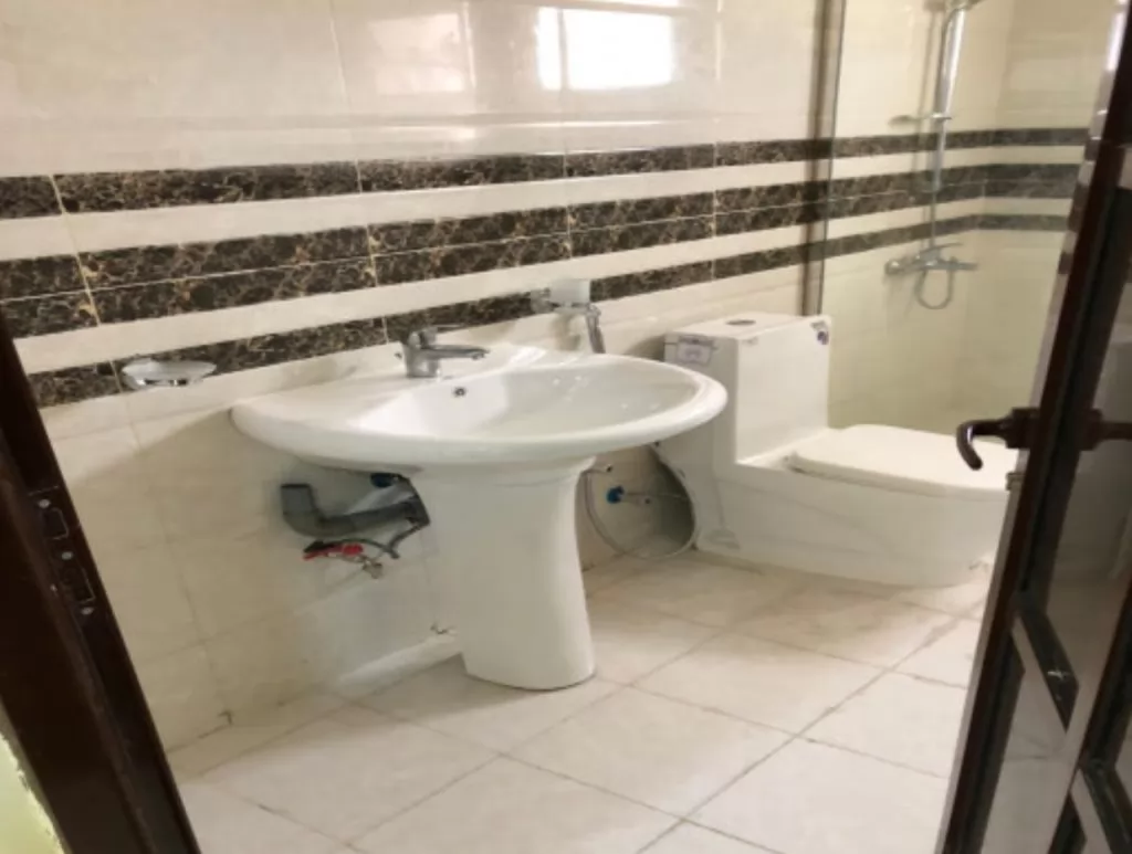Residential Ready Property 1 Bedroom U/F Apartment  for rent in Doha-Qatar #17774 - 1  image 