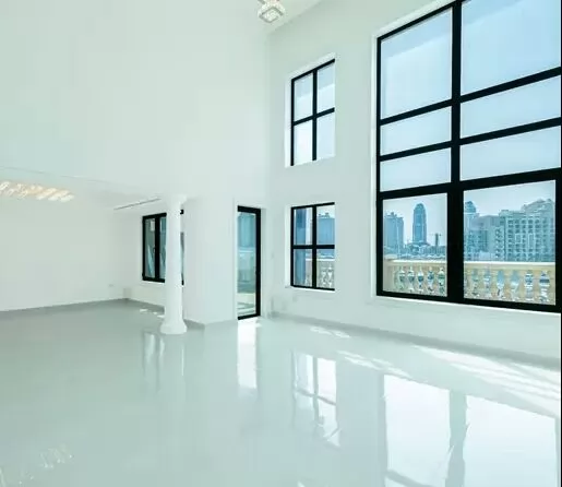 Residential Ready Property 4+maid Bedrooms U/F Apartment  for sale in Al Sadd , Doha #17793 - 1  image 