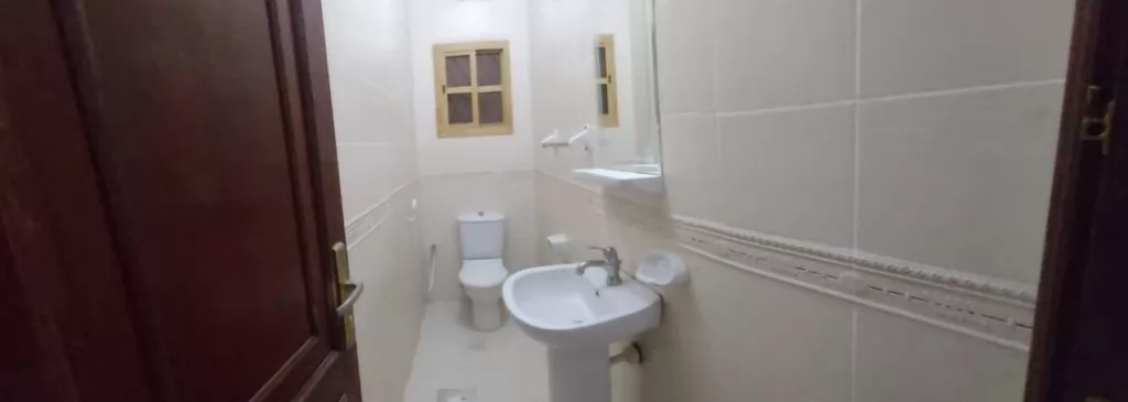 Residential Ready Property 3 Bedrooms U/F Apartment  for rent in Old-Airport , Doha-Qatar #17814 - 1  image 