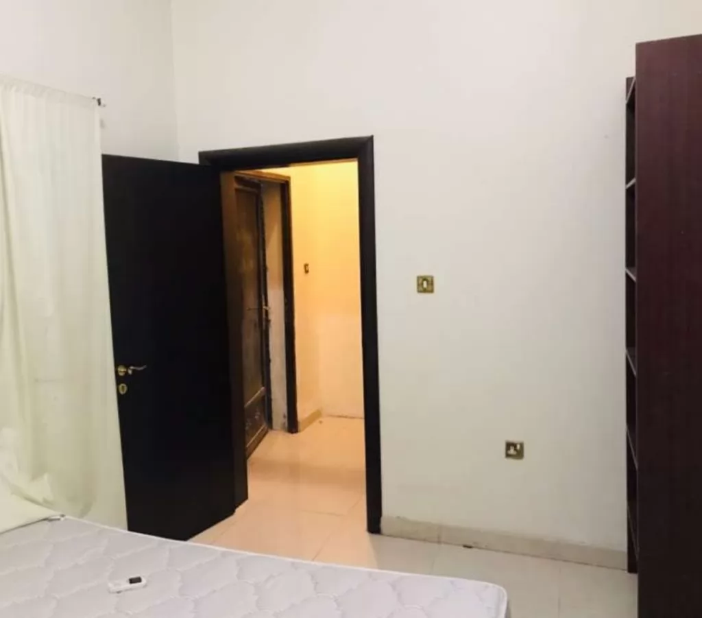 Residential Ready Property 1 Bedroom U/F Apartment  for rent in West-Bay , Al-Dafna , Doha-Qatar #17838 - 1  image 
