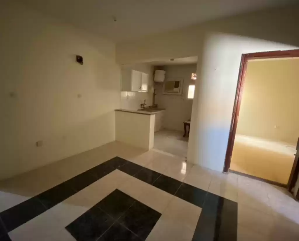 Residential Ready Property 1 Bedroom U/F Apartment  for rent in Al Sadd , Doha #17887 - 1  image 