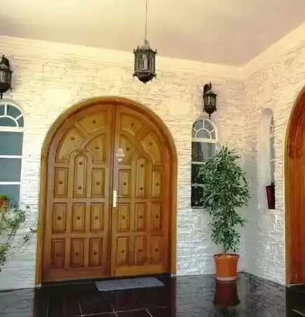 Жилой Готовая недвижимость 6 спален Н/Ф Отдельная вилла  продается в Доха #17927 - 1  image 