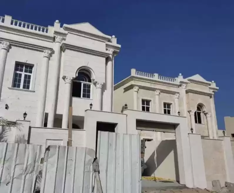 Residential Ready Property 7 Bedrooms U/F Standalone Villa  for sale in Doha #17939 - 1  image 