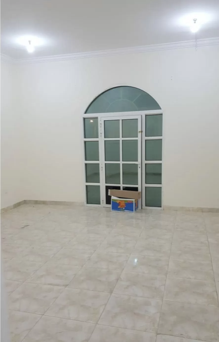 Residential Ready Property 2 Bedrooms U/F Apartment  for rent in Doha-Qatar #17971 - 1  image 