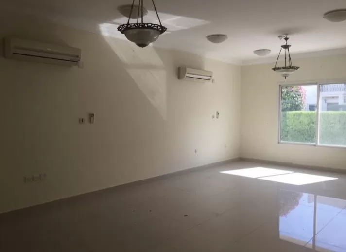 Residential Ready Property 4 Bedrooms U/F Standalone Villa  for rent in Doha-Qatar #17972 - 1  image 