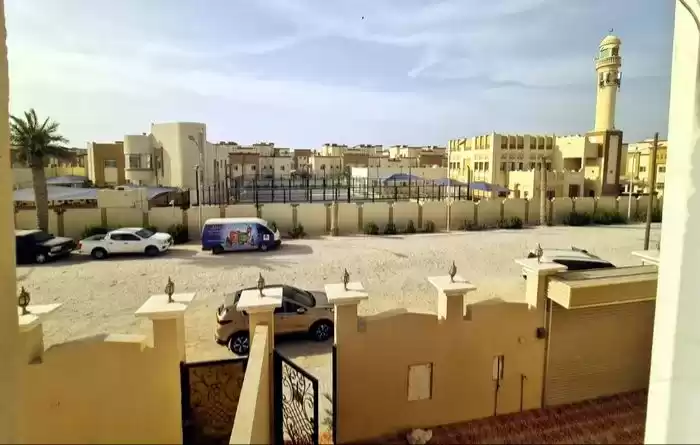 Wohn Klaar eigendom 6 Schlafzimmer U/F Villa in Verbindung  zu vermieten in Al Sadd , Doha #17974 - 1  image 
