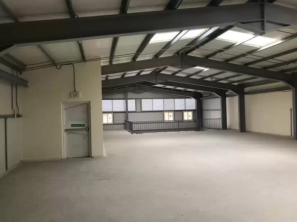 Commercial Ready Property U/F Warehouse  for sale in Al Sadd , Doha #17988 - 1  image 
