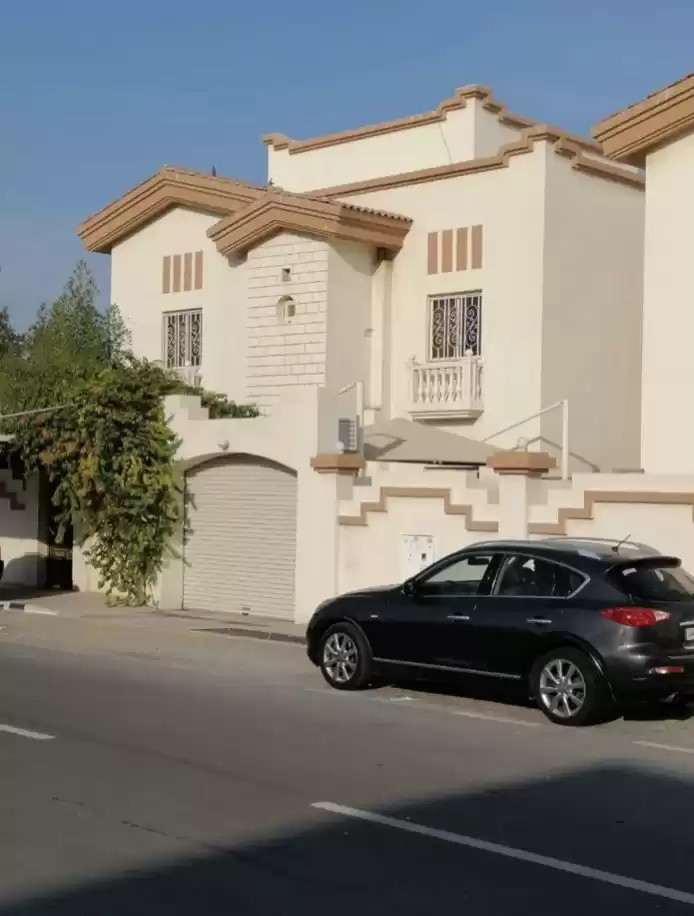 Жилой Готовая недвижимость 6 спален Н/Ф Отдельная вилла  продается в Аль-Садд , Доха #18028 - 1  image 