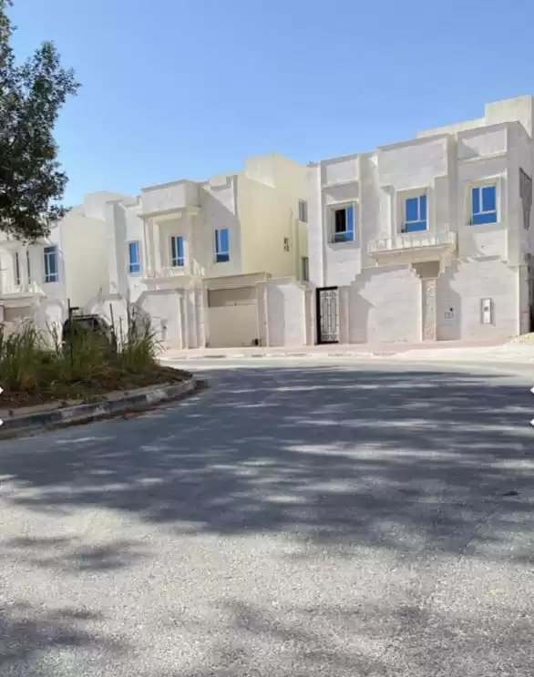 yerleşim Hazır Mülk 6 Yatak Odası U/F Müstakil Villa  satılık içinde Doha #18056 - 1  image 