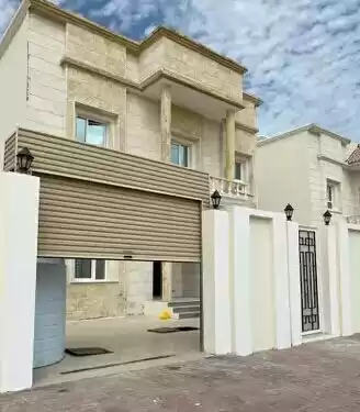 Résidentiel Propriété prête 6 chambres U / f Villa autonome  à vendre au Doha #18072 - 1  image 