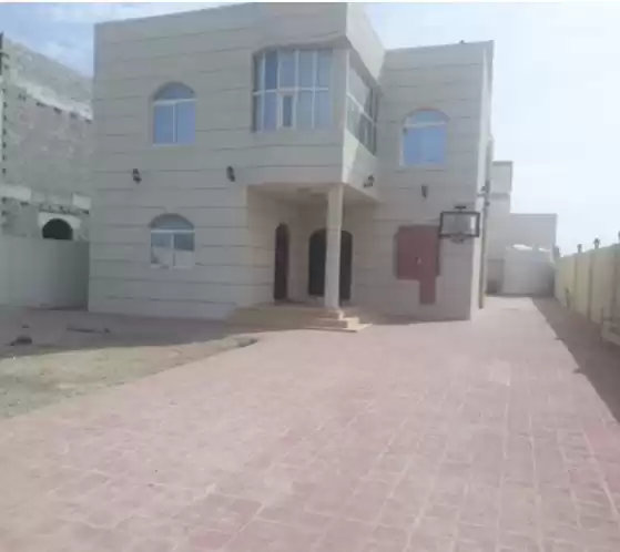 yerleşim Hazır Mülk 7 Yatak Odası U/F Müstakil Villa  satılık içinde Al Sadd , Doha #18081 - 1  image 