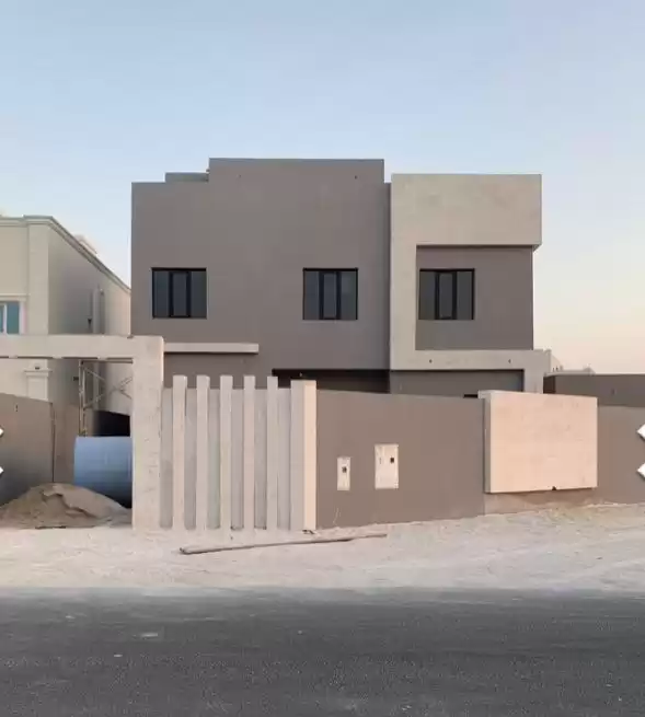 yerleşim Hazır Mülk 5 Yatak Odası U/F Müstakil Villa  satılık içinde Doha #18083 - 1  image 