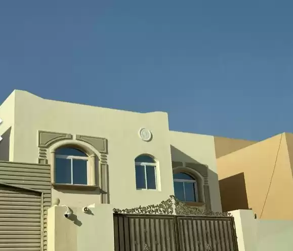 Residential Ready Property 6 Bedrooms U/F Standalone Villa  for sale in Al Sadd , Doha #18087 - 1  image 