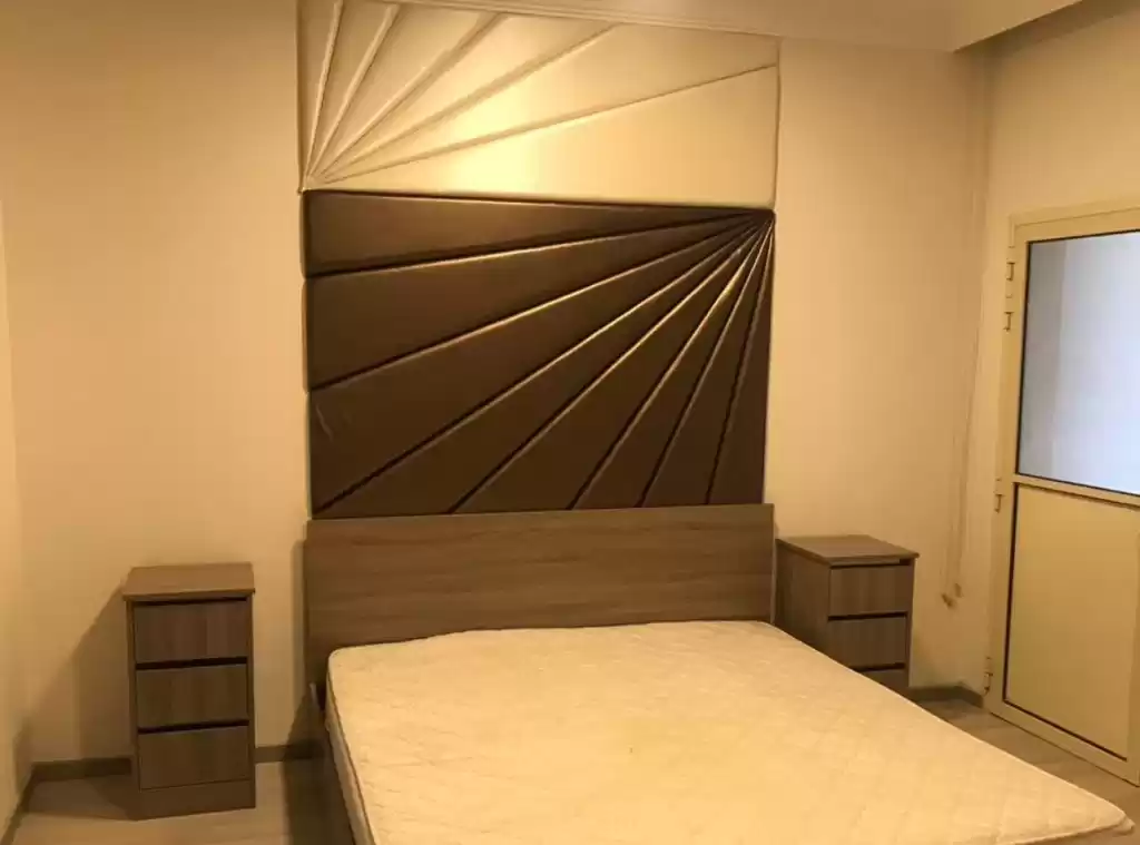 yerleşim Hazır Mülk 1 yatak odası F/F Apartman  kiralık içinde Al Sadd , Doha #18089 - 1  image 