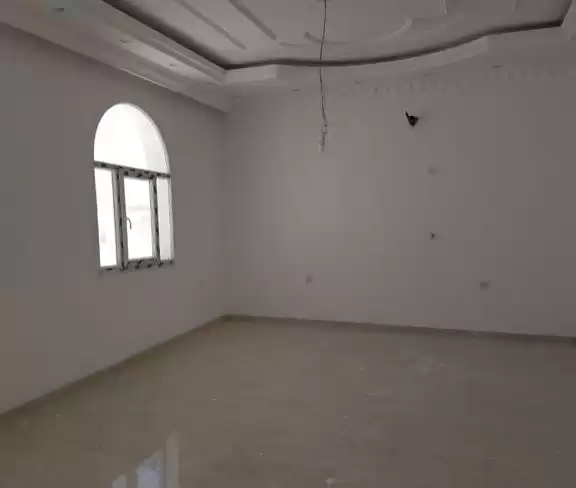 سكني عقار جاهز 7 غرف  غير مفروش فيلا  للبيع في الدوحة #18091 - 1  صورة 