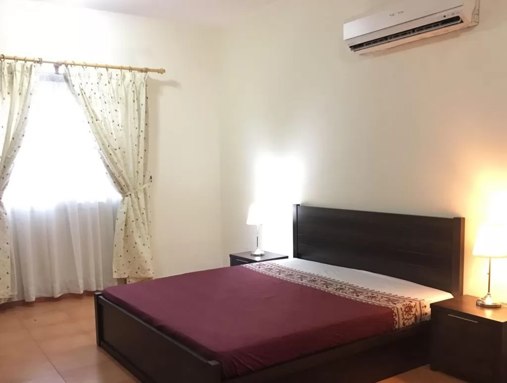 Residential Ready Property 2 Bedrooms F/F Apartment  for rent in Doha #18092 - 2  image 