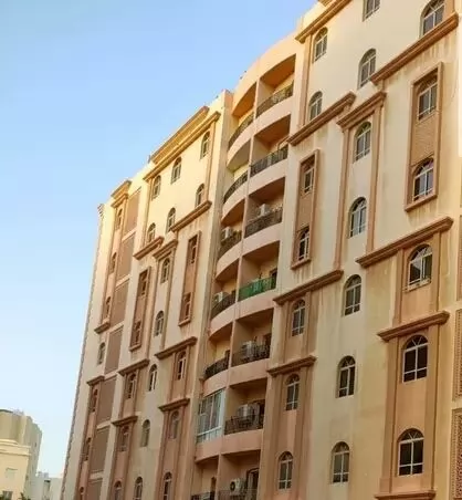 Residential Ready Property 2 Bedrooms S/F Apartment  for sale in Doha #18205 - 1  image 