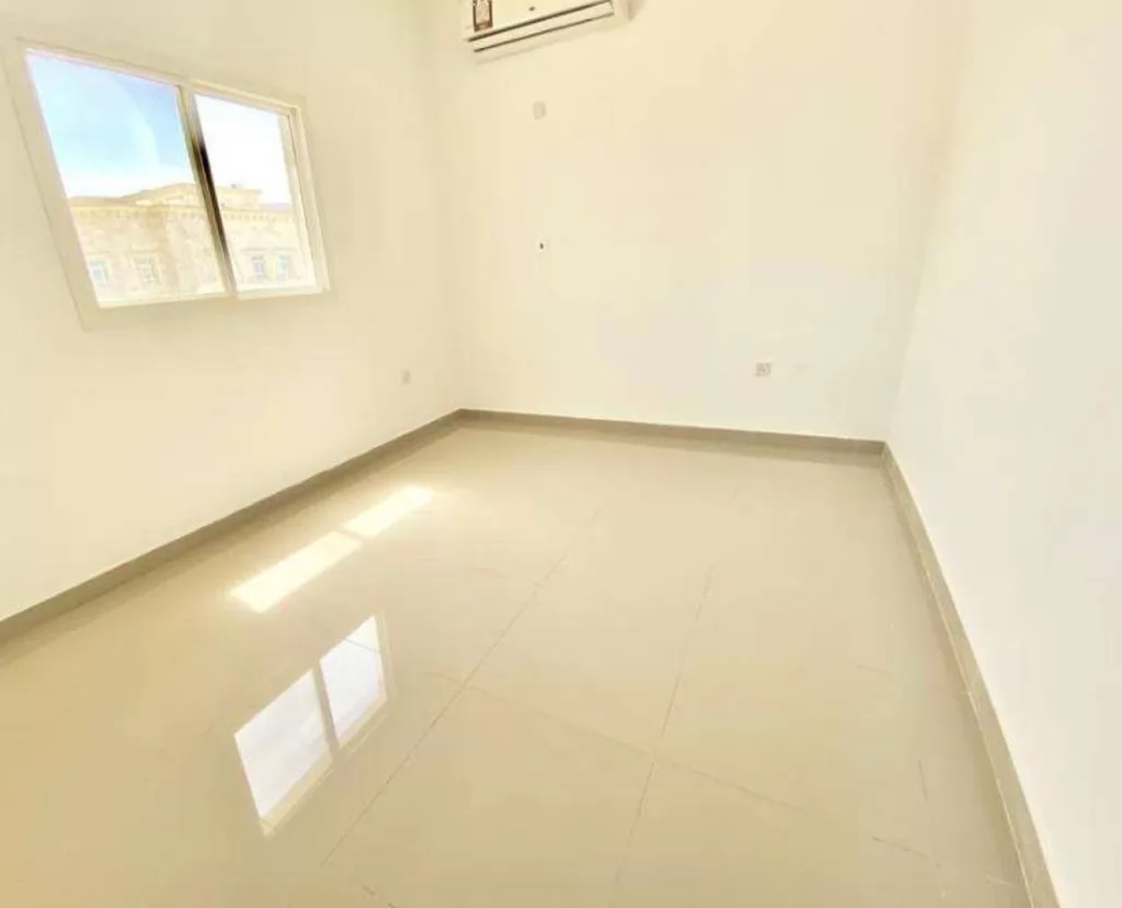Residential Ready Property 1 Bedroom U/F Apartment  for rent in Doha-Qatar #18222 - 2  image 