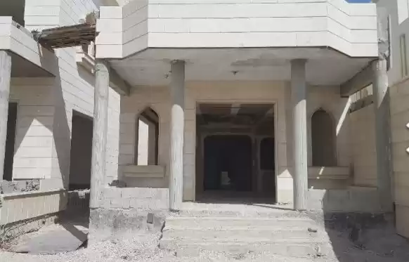 Résidentiel Propriété prête 7+ chambres U / f Villa autonome  à vendre au Al-Sadd , Doha #18234 - 1  image 