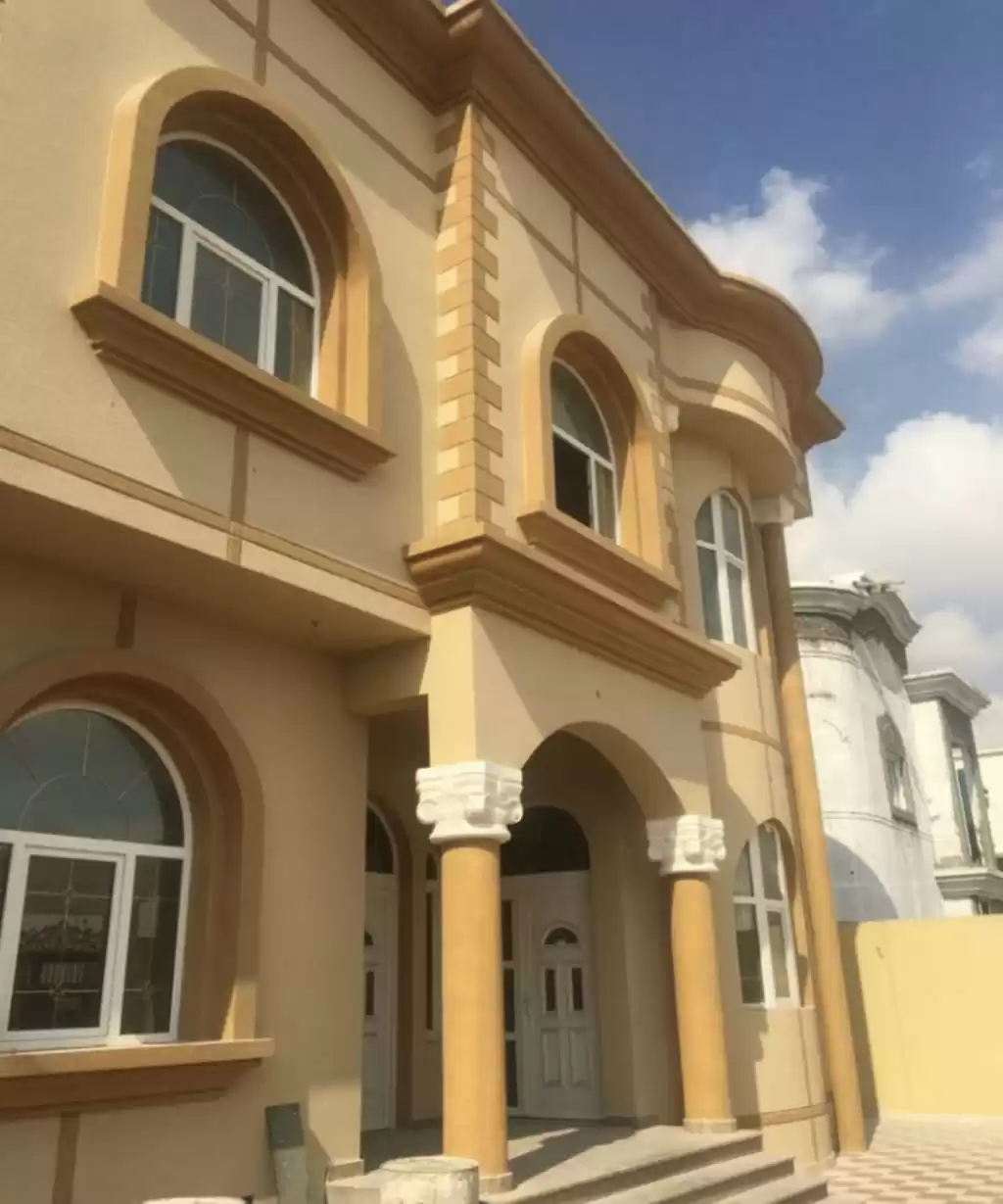 Residential Ready Property 7+ Bedrooms U/F Standalone Villa  for sale in Al Sadd , Doha #18238 - 1  image 