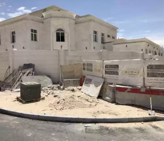 yerleşim Hazır Mülk 7 Yatak Odası U/F Müstakil Villa  satılık içinde Doha #18270 - 1  image 