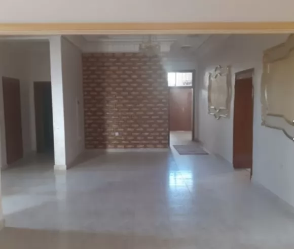 Residential Ready Property 3 Bedrooms U/F Standalone Villa  for sale in Doha-Qatar #18282 - 1  image 