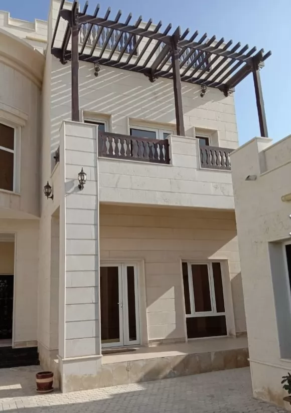 Résidentiel Propriété prête 7 chambres U / f Villa autonome  à vendre au Al-Sadd , Doha #18286 - 1  image 