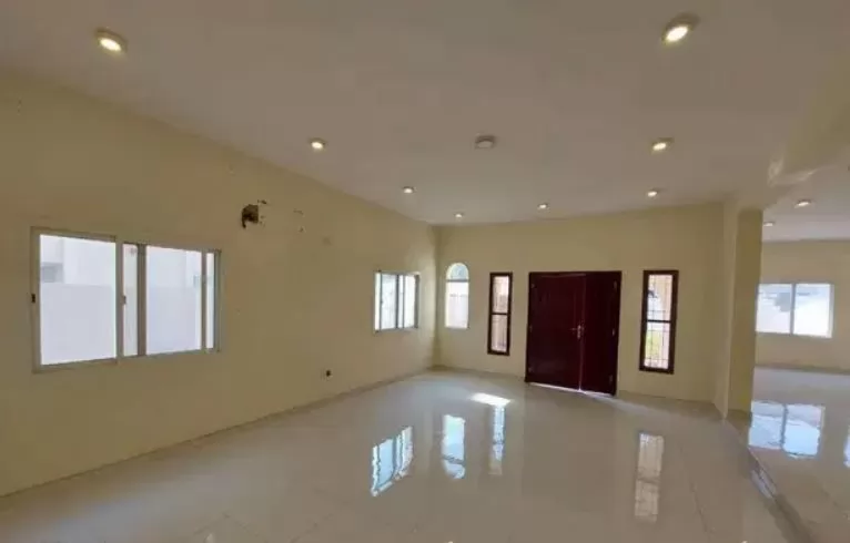 Mixed Use Ready Property 6 Bedrooms U/F Standalone Villa  for rent in Doha-Qatar #18302 - 1  image 