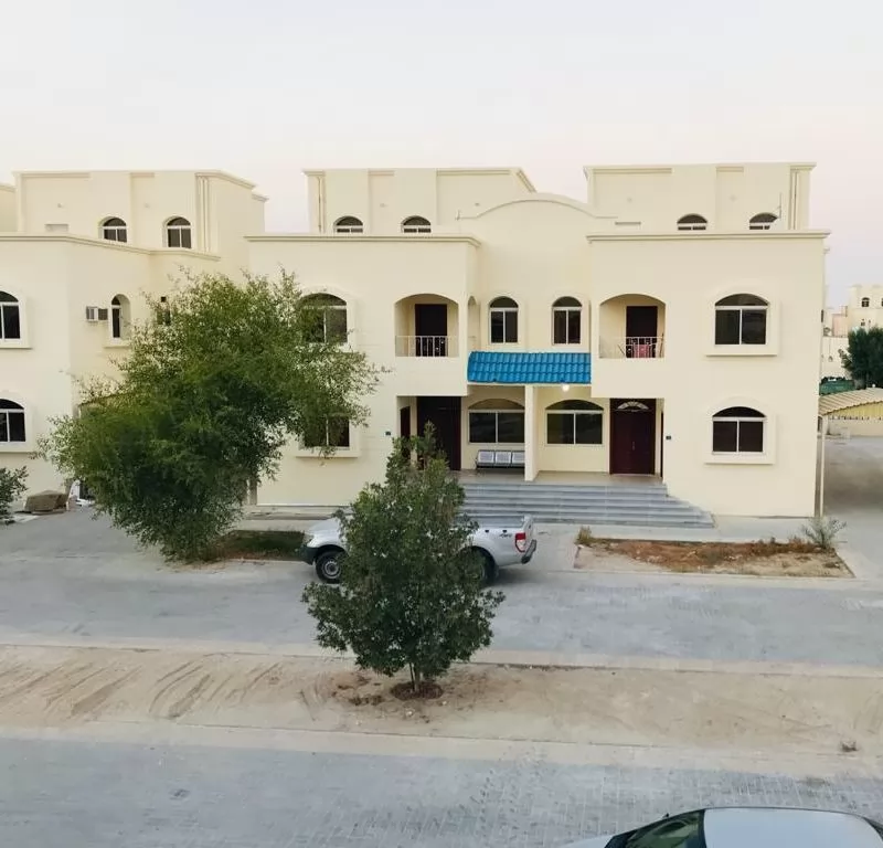 Residential Ready Property 7 Bedrooms U/F Standalone Villa  for rent in Doha-Qatar #18344 - 1  image 