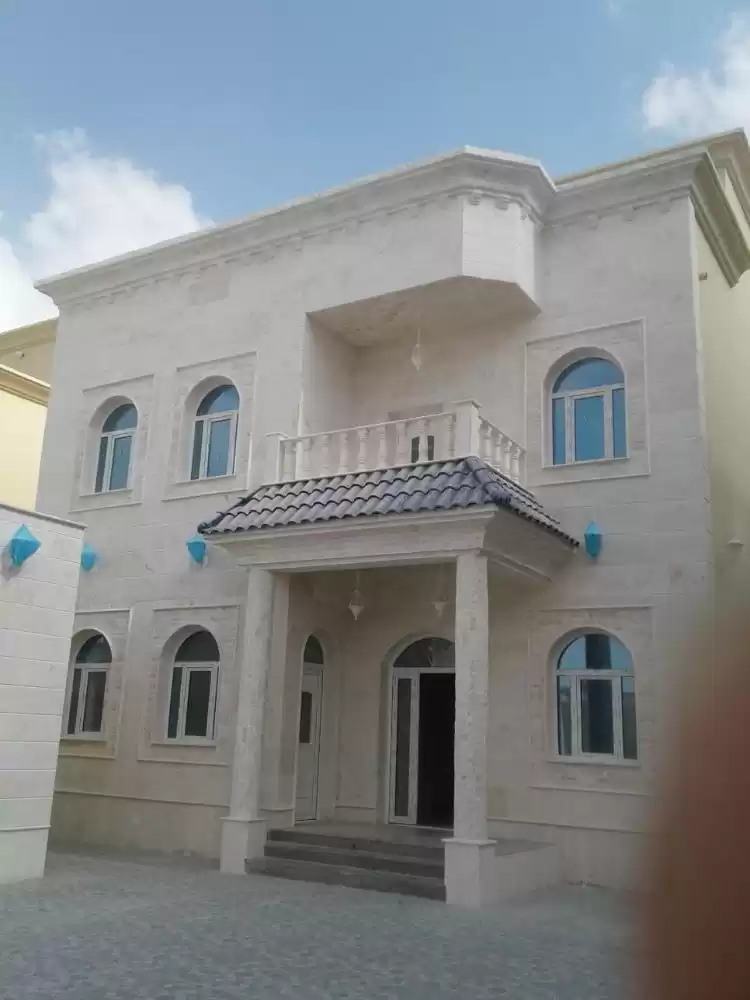 Residential Ready Property 6 Bedrooms U/F Standalone Villa  for sale in Al Sadd , Doha #18348 - 1  image 