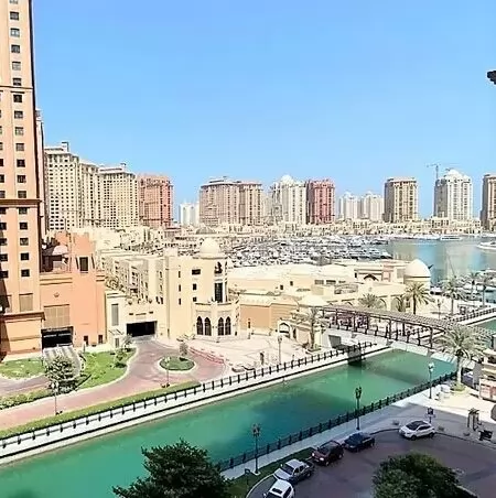 Residential Ready Property 2 Bedrooms S/F Apartment  for rent in The-Pearl-Qatar , Doha-Qatar #18355 - 1  image 
