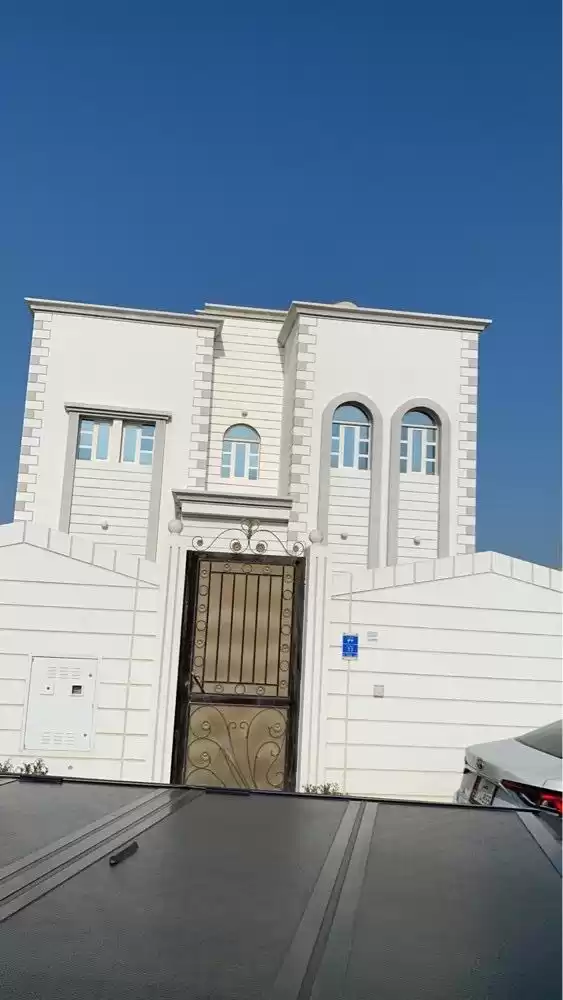 Résidentiel Propriété prête 5 chambres U / f Villa autonome  à vendre au Doha #18357 - 1  image 