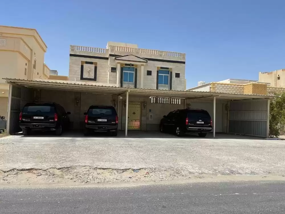 yerleşim Hazır Mülk 6 Yatak Odası U/F Müstakil Villa  satılık içinde Al Sadd , Doha #18367 - 1  image 