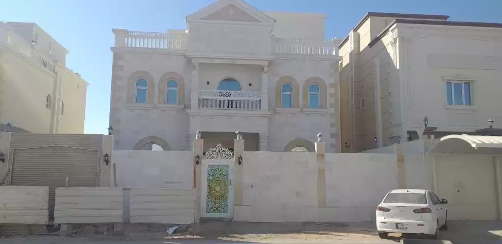 Résidentiel Propriété prête 6 chambres U / f Villa autonome  à vendre au Doha #18411 - 1  image 