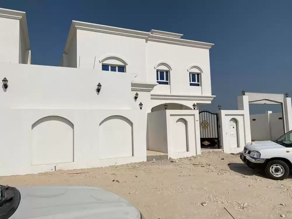 Residential Ready Property 7 Bedrooms U/F Standalone Villa  for sale in Al Sadd , Doha #18422 - 1  image 