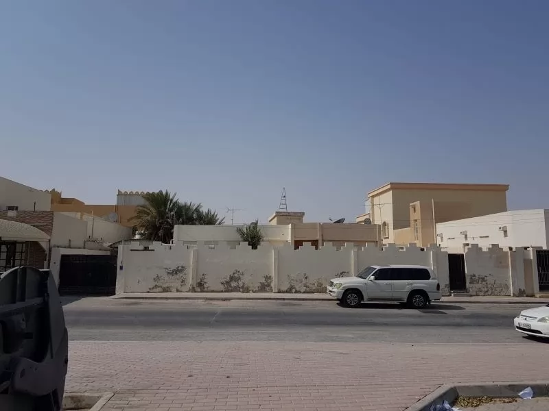 住宅 就绪物业 U/F 建造  出售 在 萨德 , 多哈 #18423 - 1  image 