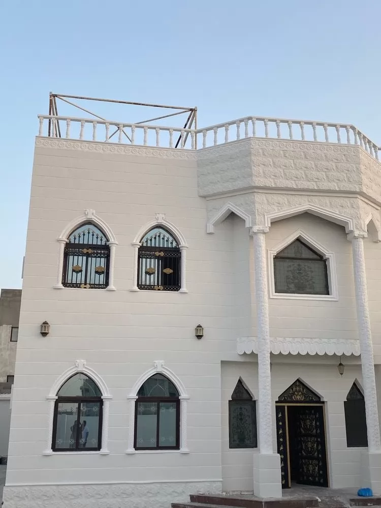 Жилой Готовая недвижимость 7+ спален Н/Ф Отдельная вилла  продается в Доха #18470 - 1  image 