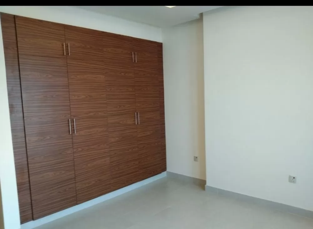 Residential Ready Property 1 Bedroom U/F Apartment  for rent in Doha-Qatar #18555 - 1  image 