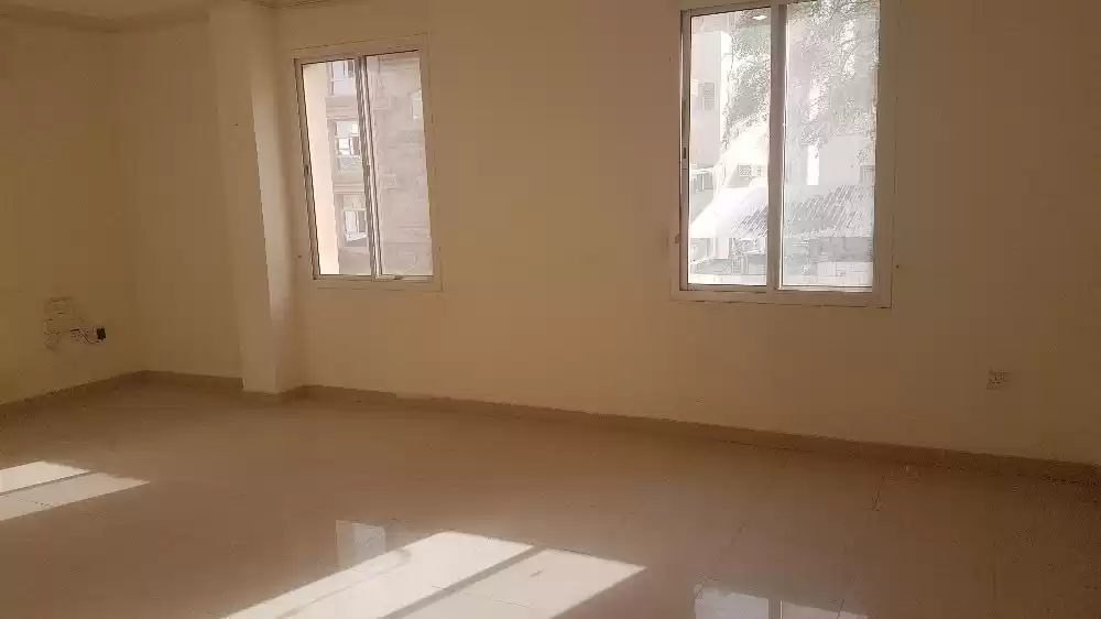 Residential Ready Property 3 Bedrooms U/F Apartment  for rent in Al Sadd , Doha #18560 - 1  image 